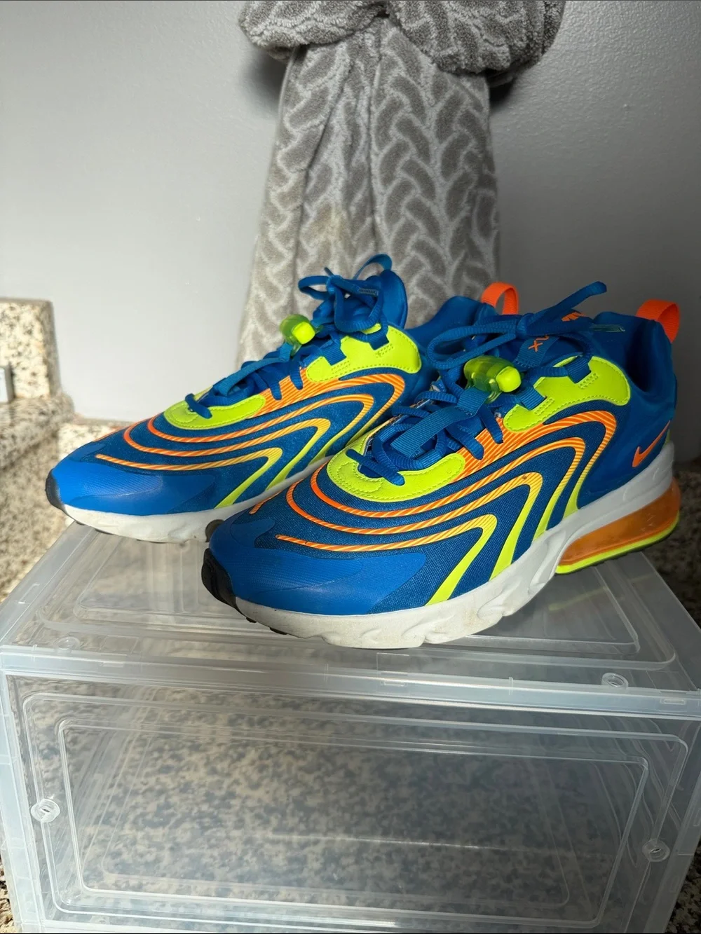 Nike Men Blue Neon Green & Orange Athletic Sneakers